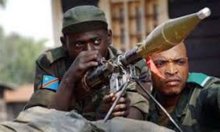Goma : un militaire des FARDC fait échapper une roquette qui est tomb [...]