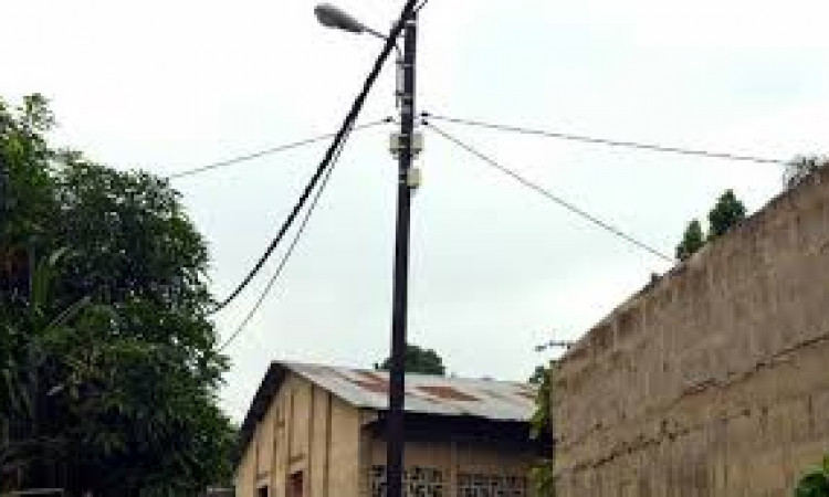 Kinshasa -Ngaliema : Le quartier Bolikango électrifié après plus de [...]